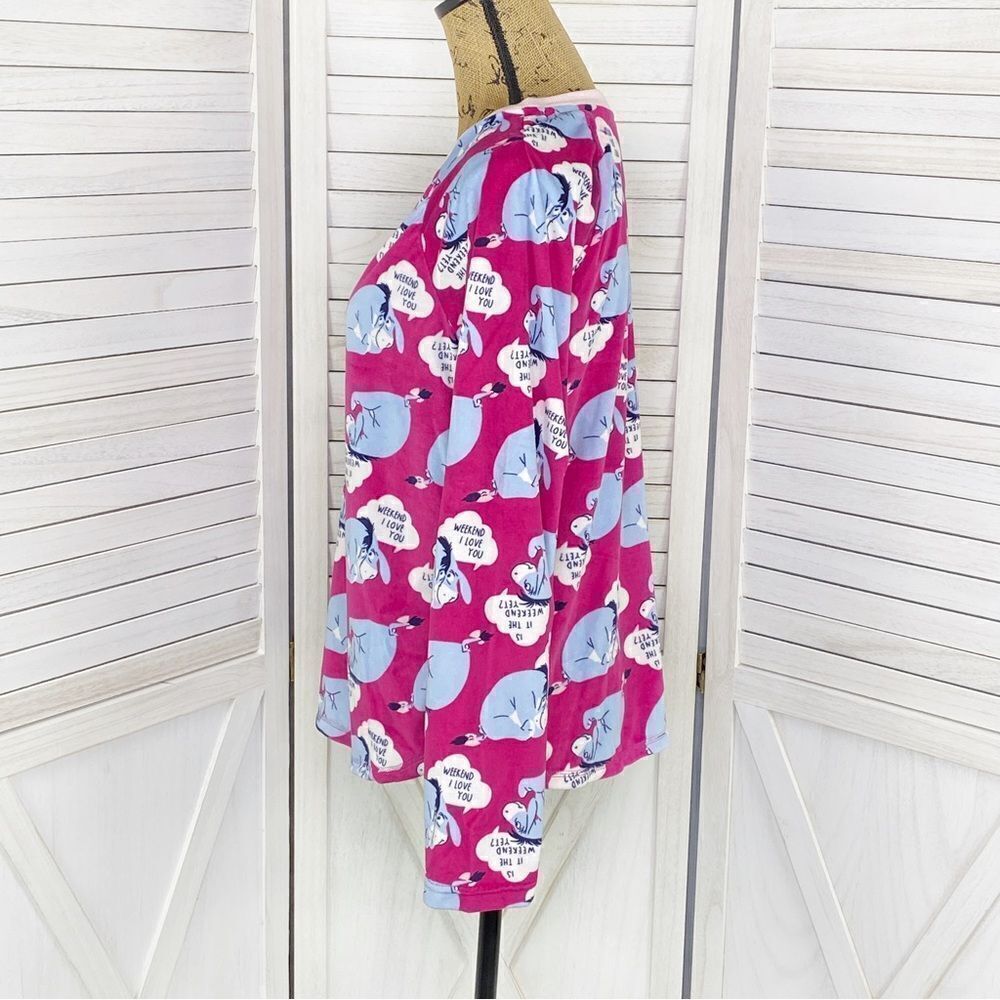 Disney‎ Eeyore Velour Lounge Sleep Shirt Pink Medium Long Sleeve Pullover - Picture 2 of 11